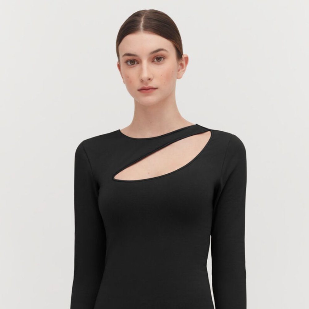 Cuyana Asymmetrical Stretch Long Sleeve Tee